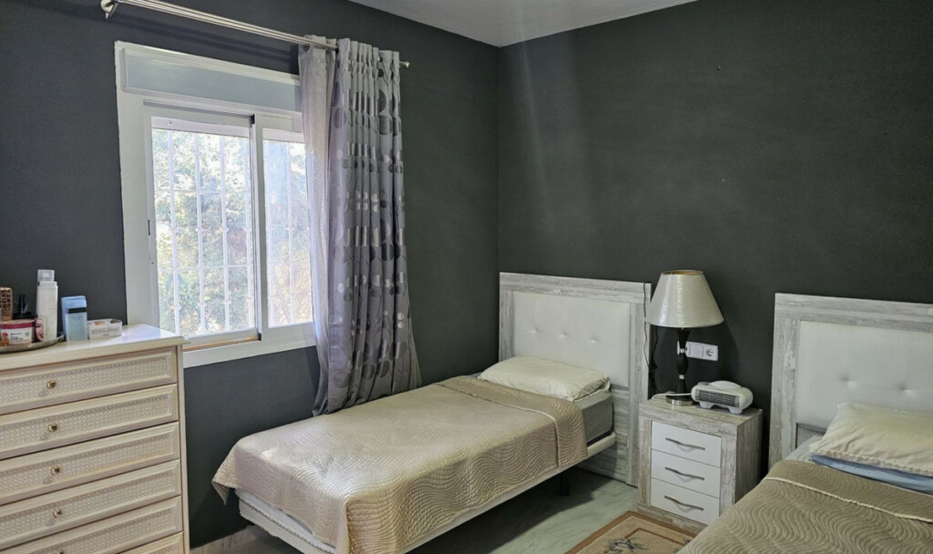 Resale - House -
Cabopino