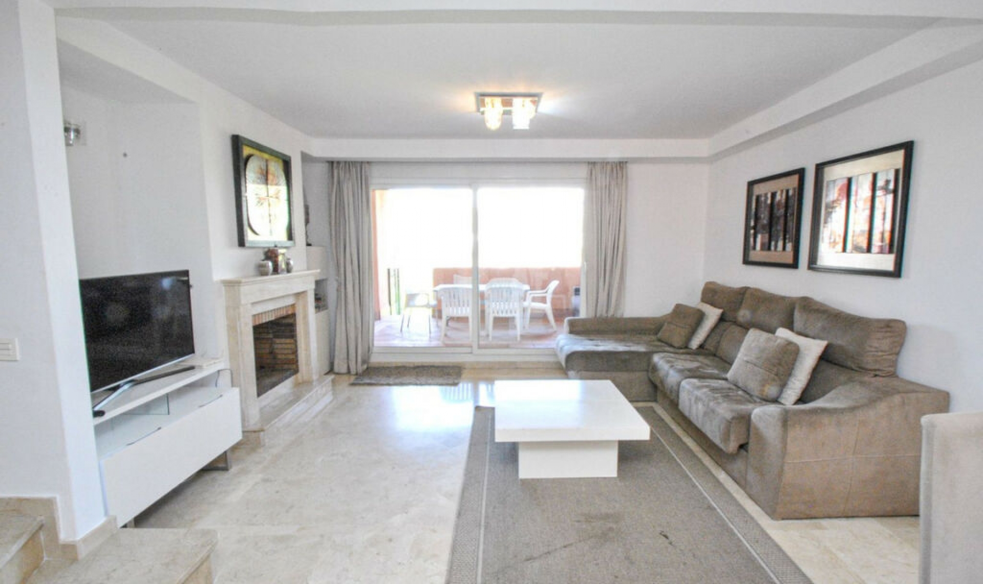 Resale - House -
Cabopino
