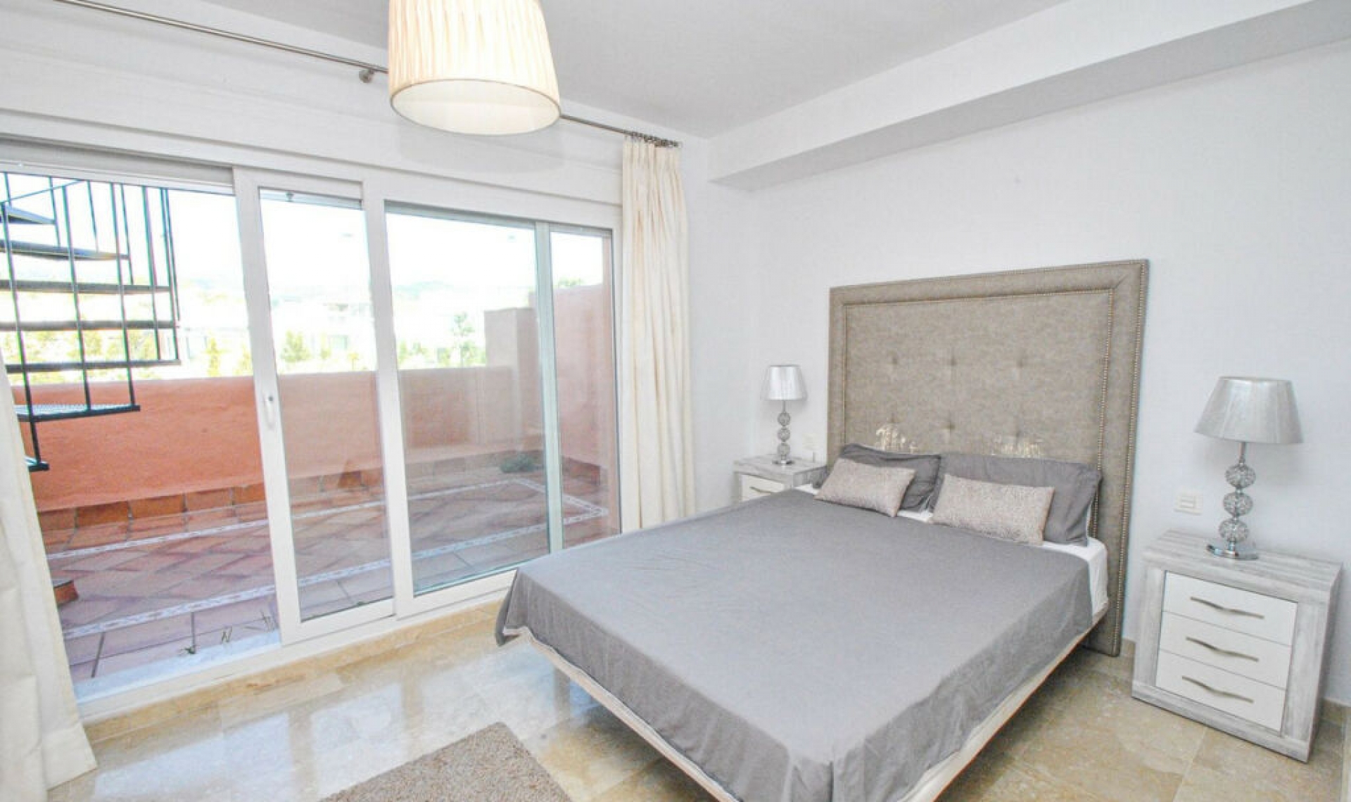Resale - House -
Cabopino