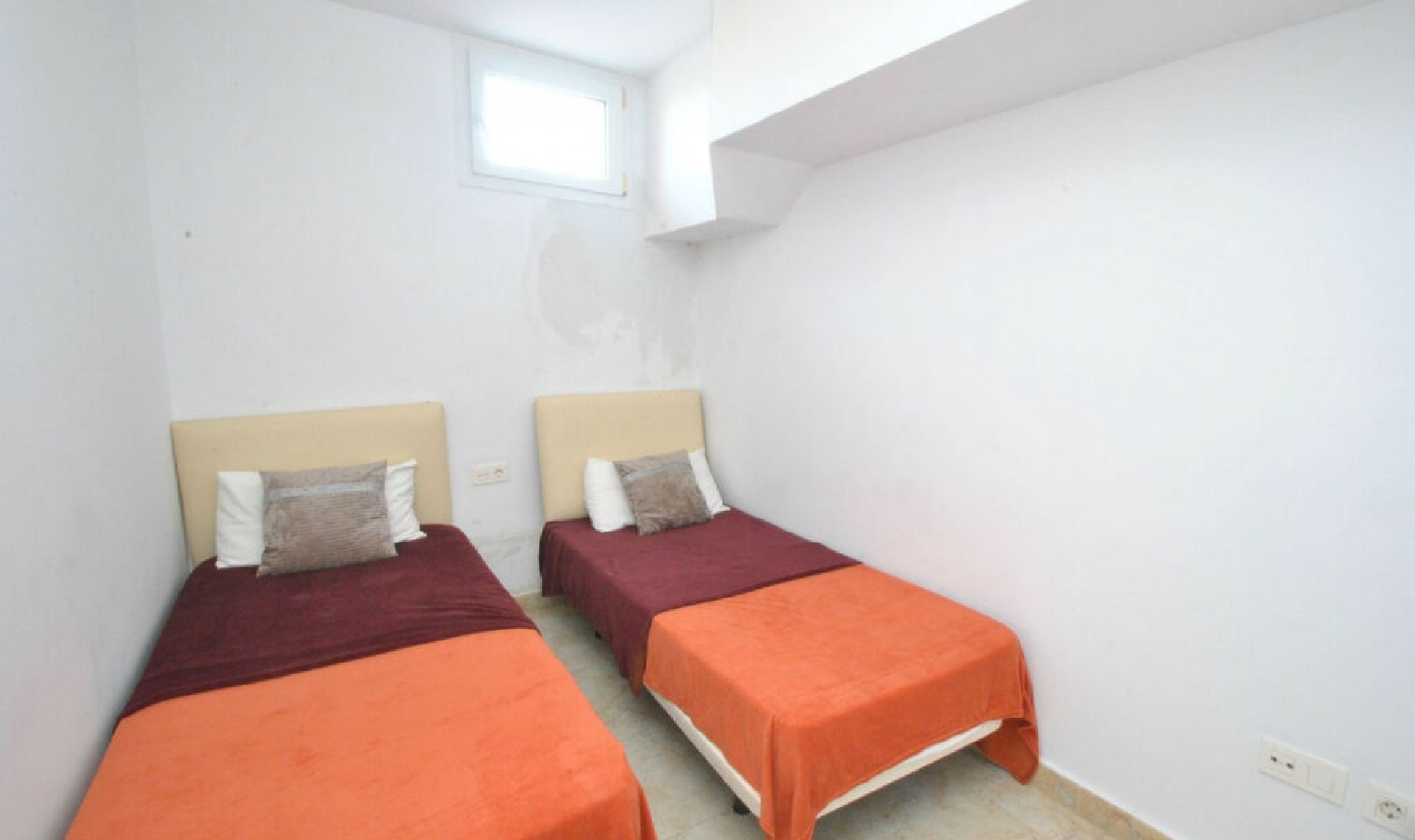 Resale - House -
Cabopino