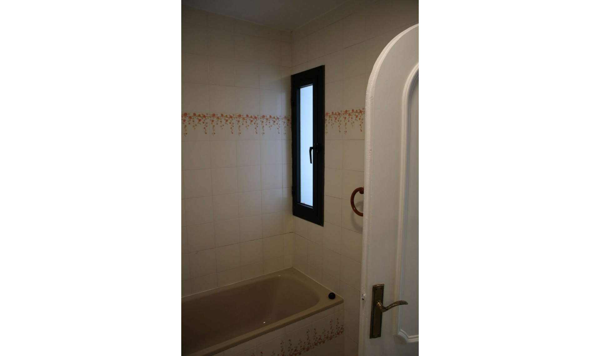 Resale - House -
Cabopino