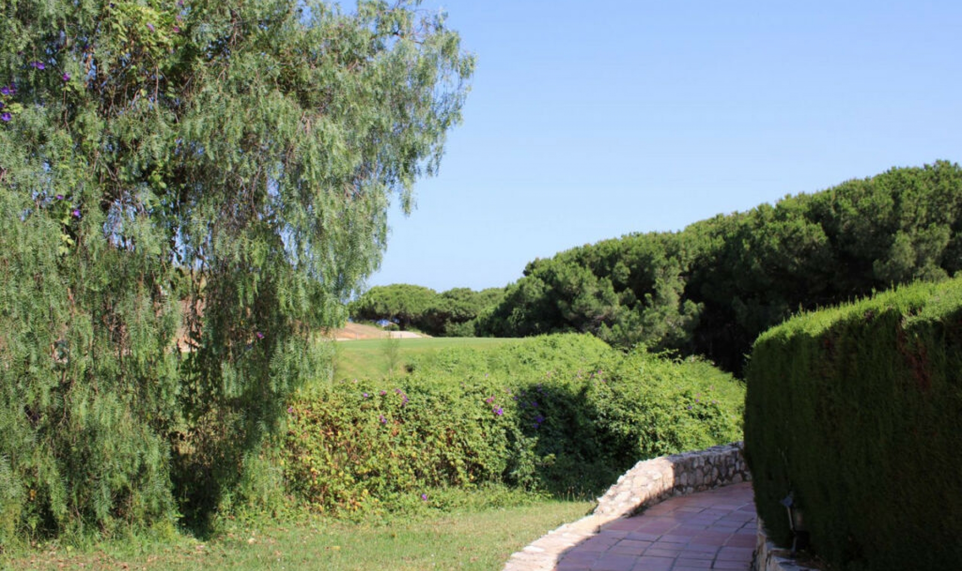 Resale - House -
Cabopino