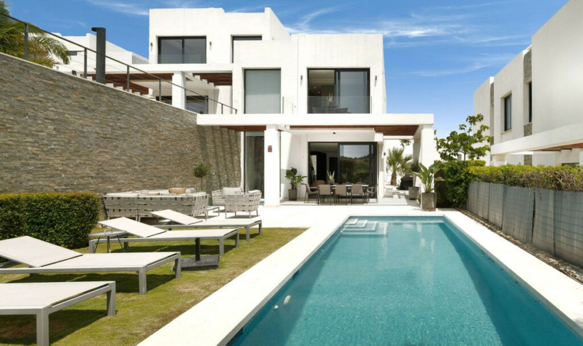 Resale - House -
Cabopino