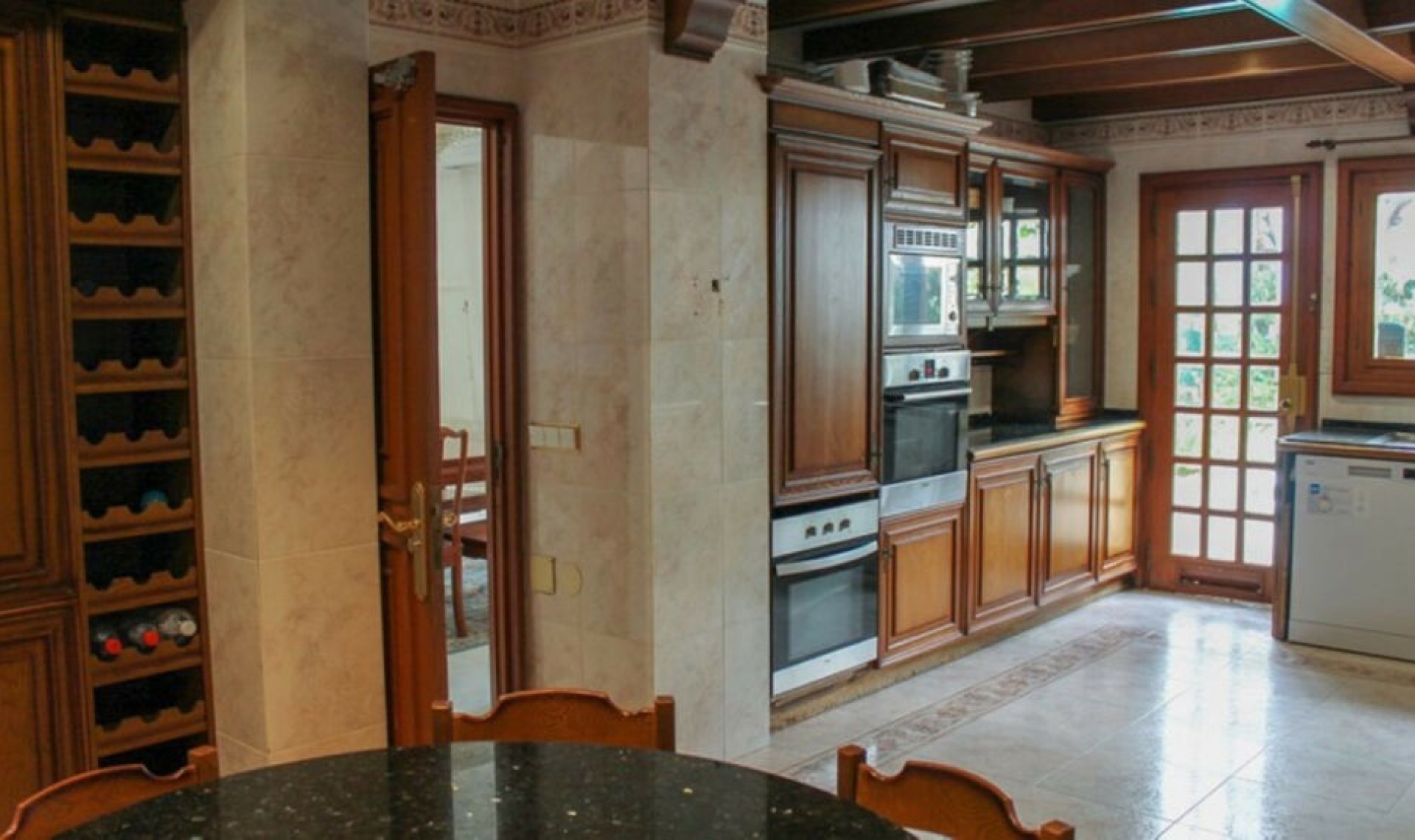 Resale - House -
Cabopino