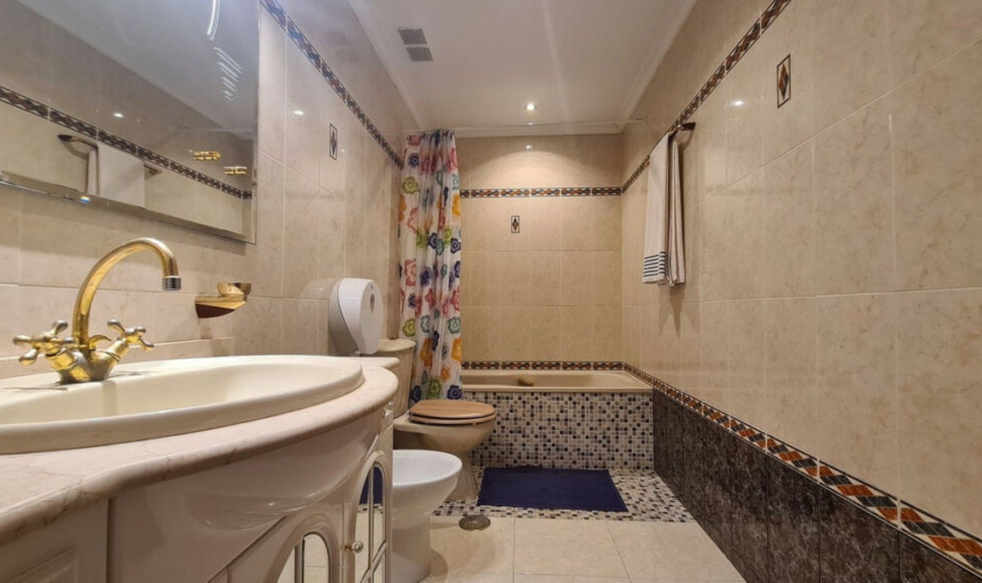 Resale - House -
Cabopino