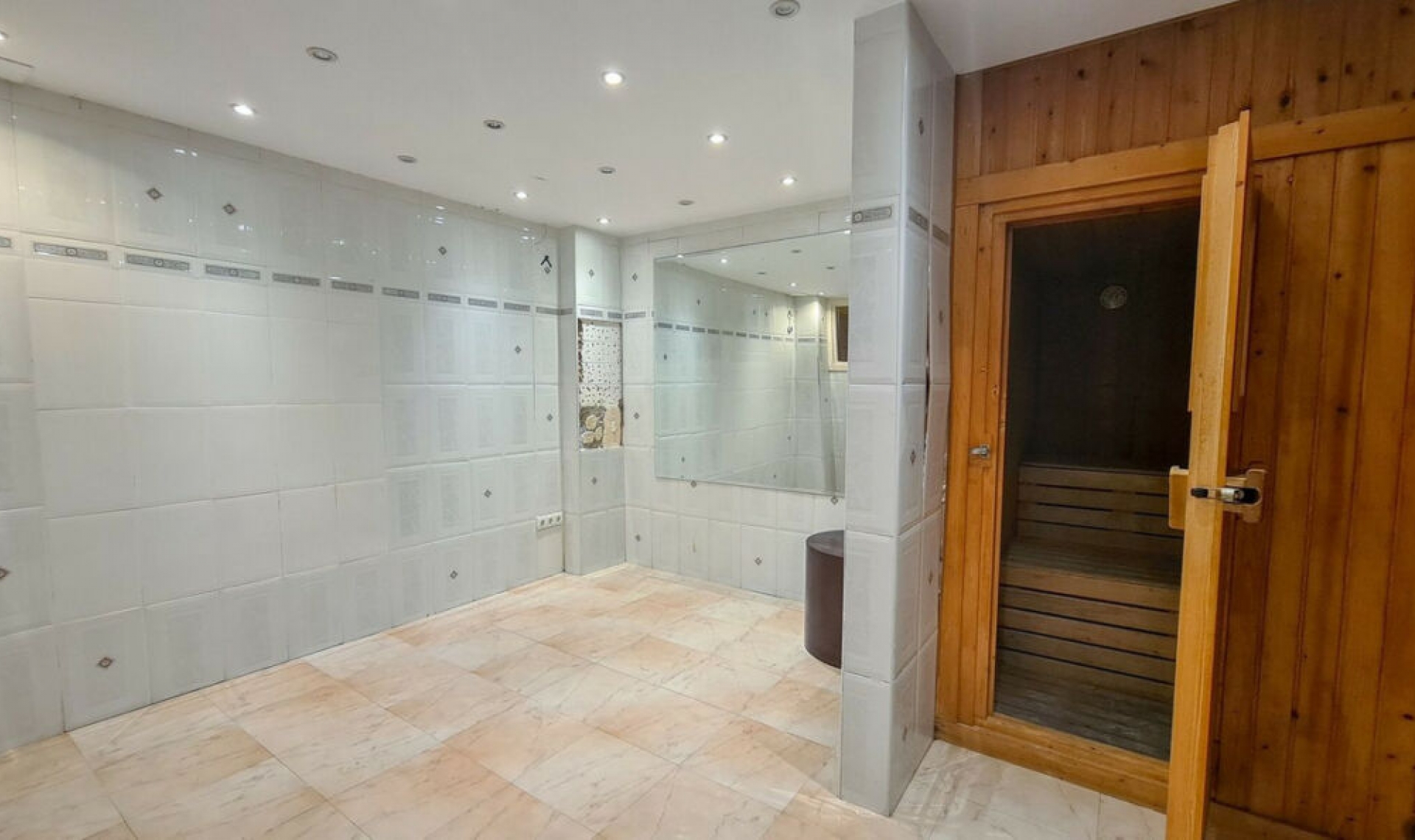 Resale - House -
Cabopino