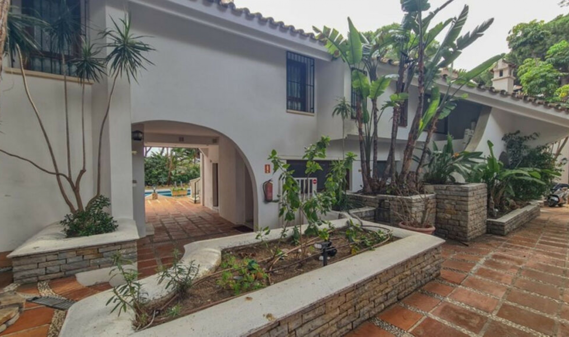 Resale - House -
Cabopino