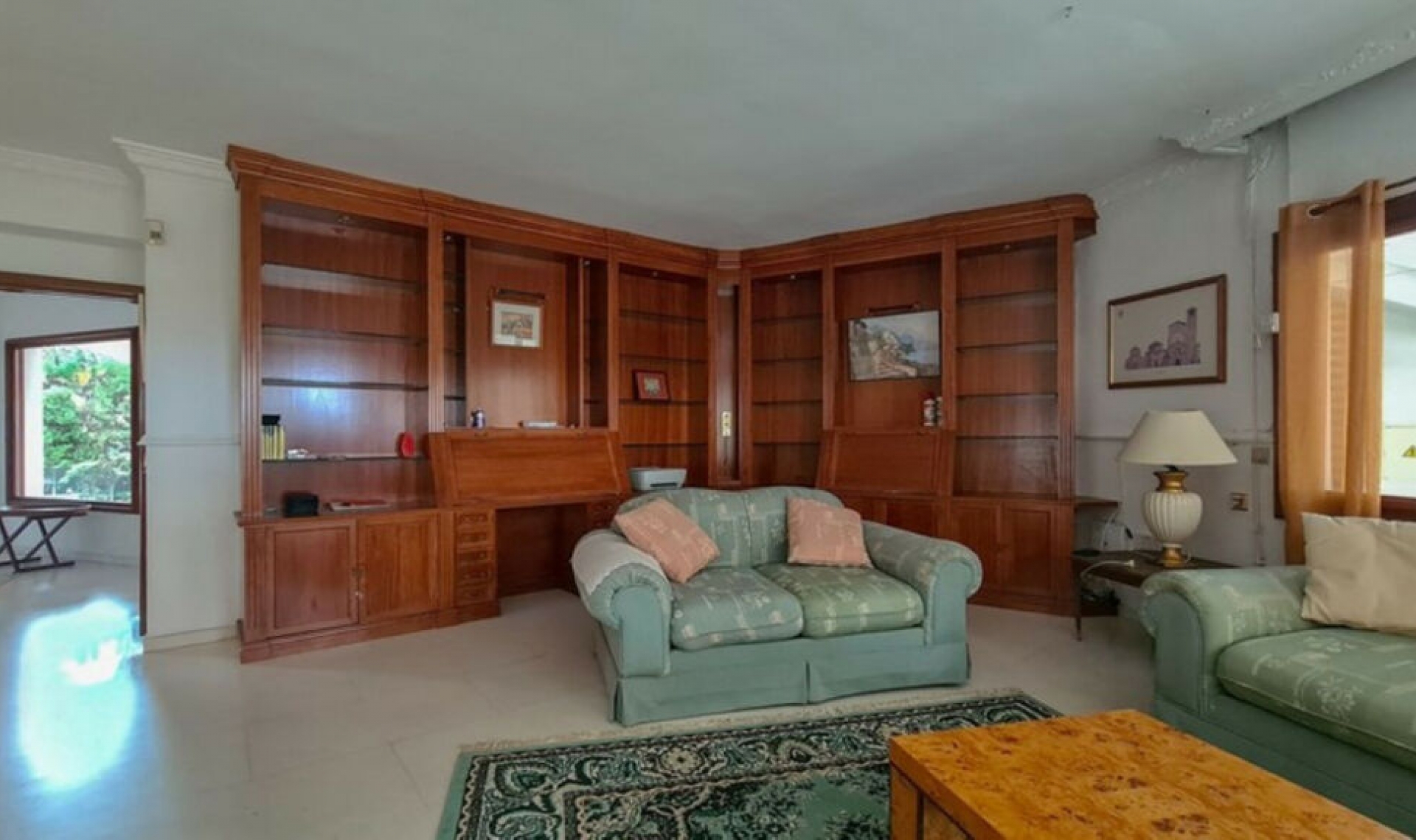 Resale - House -
Cabopino