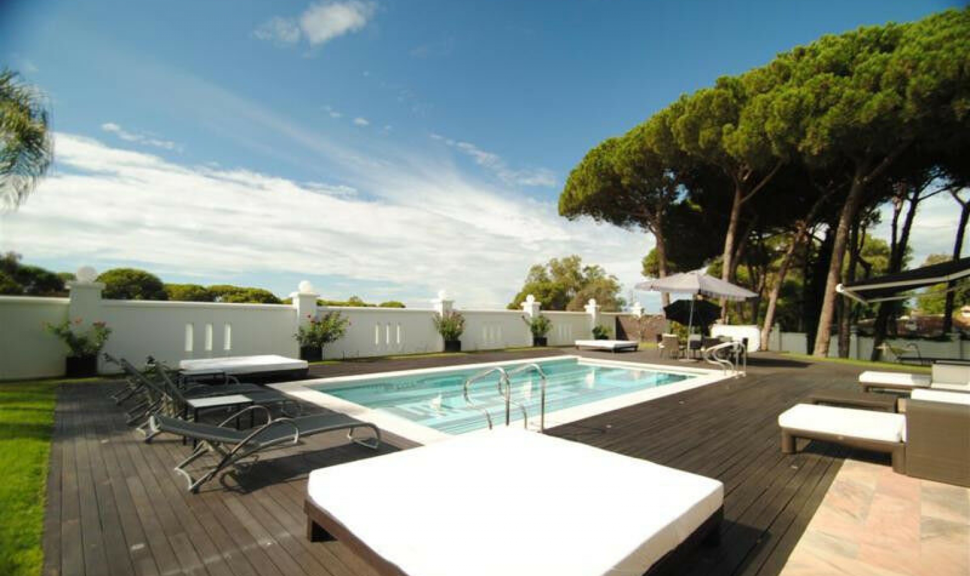 Resale - House -
Cabopino