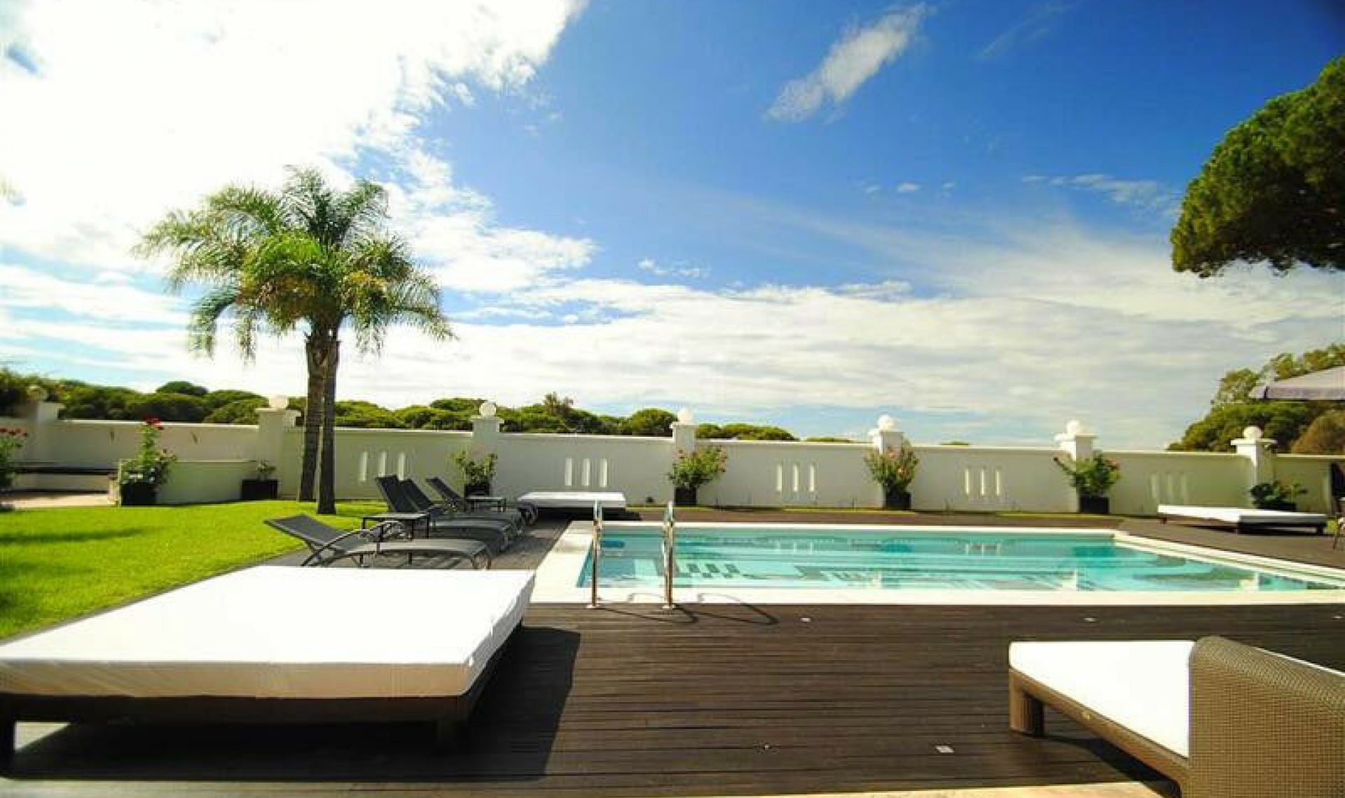 Resale - House -
Cabopino