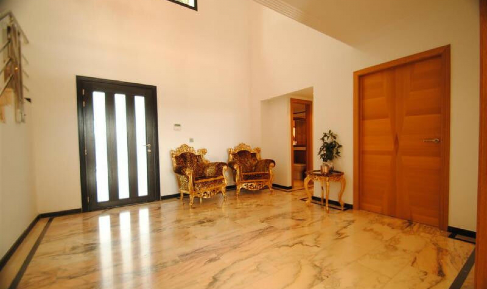 Resale - House -
Cabopino