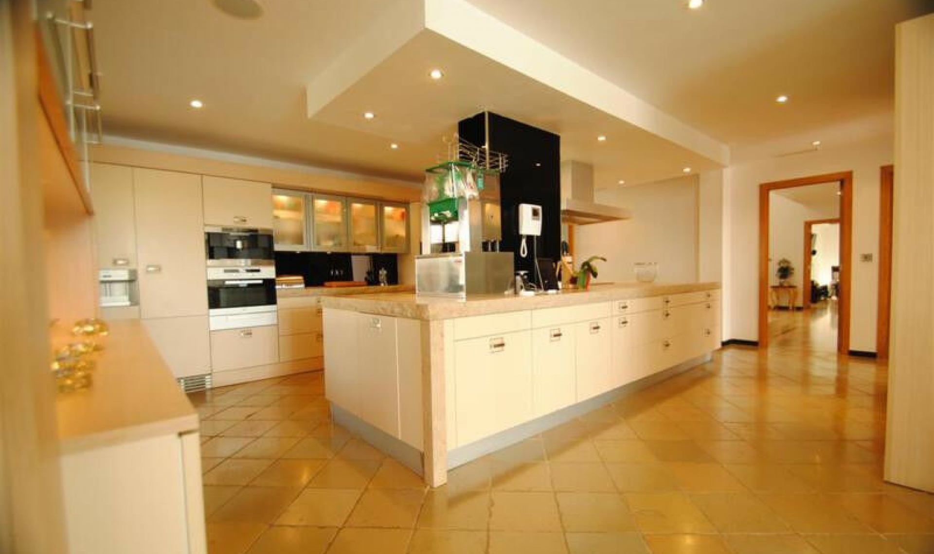 Resale - House -
Cabopino