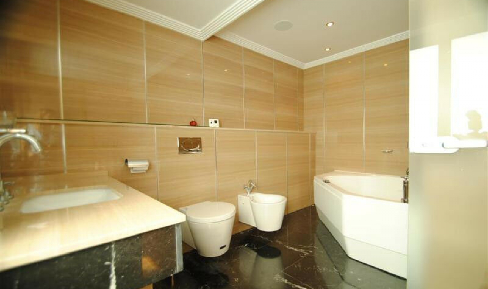 Resale - House -
Cabopino