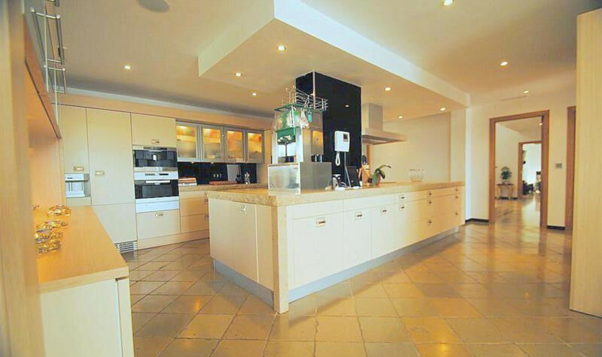 Resale - House -
Cabopino