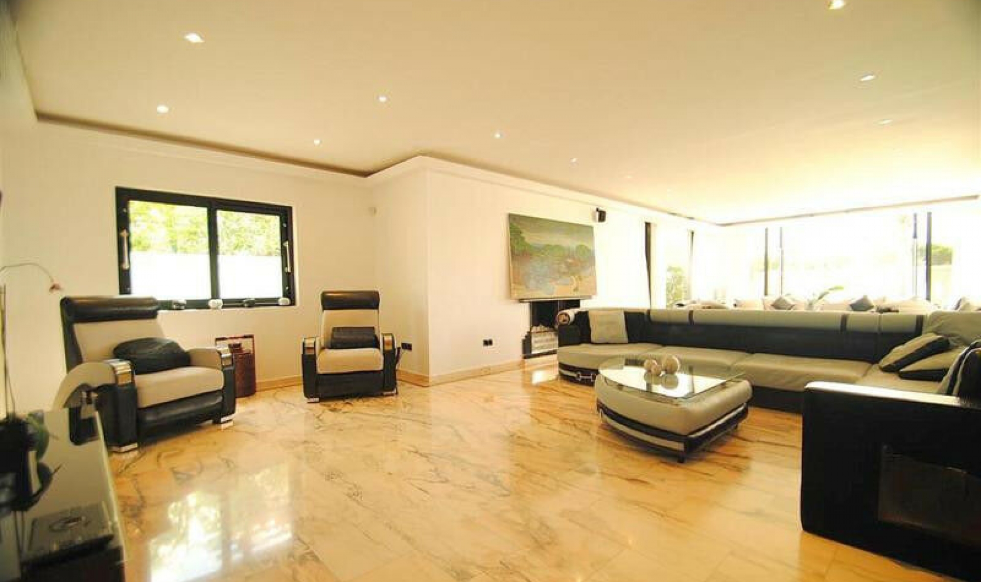 Resale - House -
Cabopino