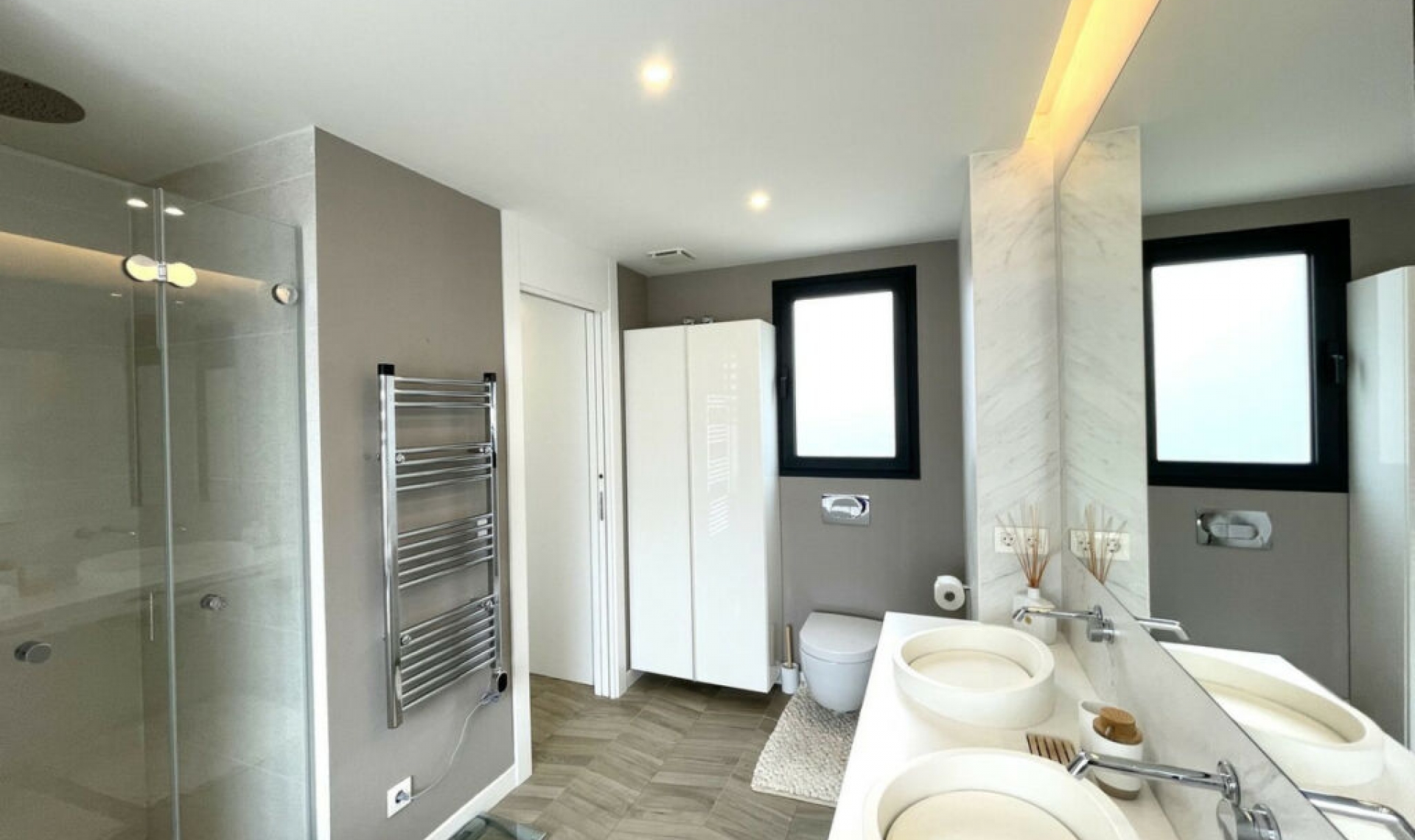 Resale - House -
Cabopino