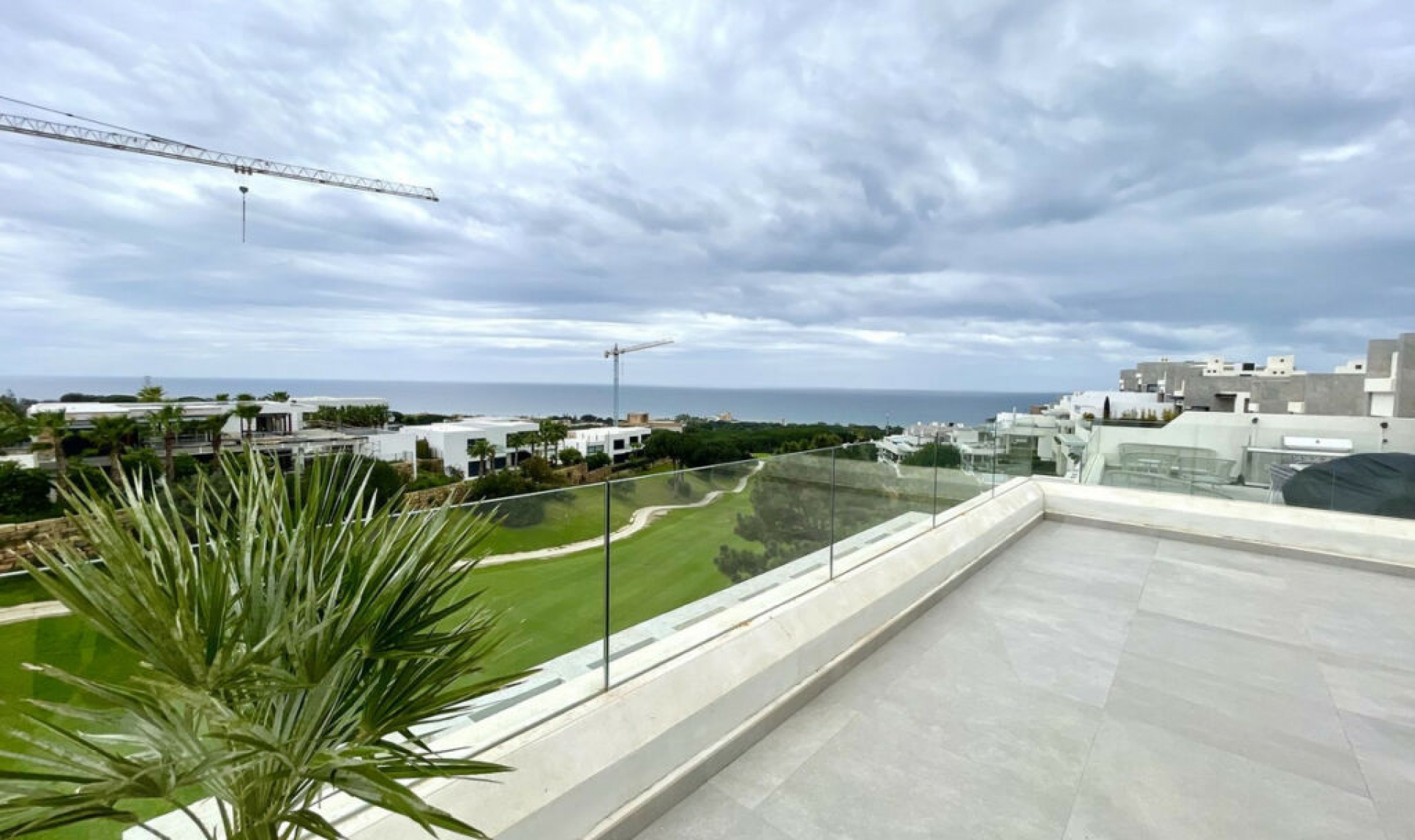 Resale - House -
Cabopino