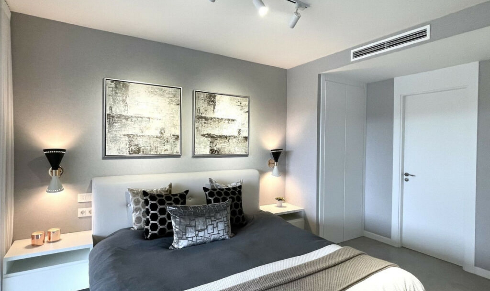 Resale - House -
Cabopino