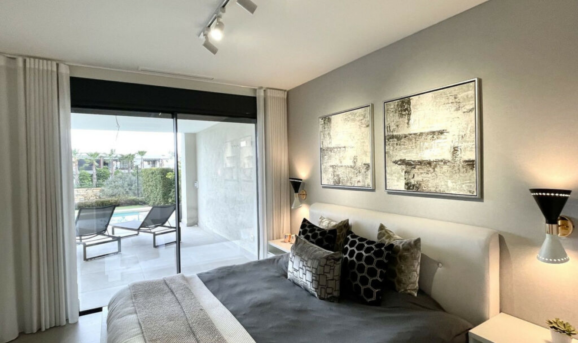 Resale - House -
Cabopino