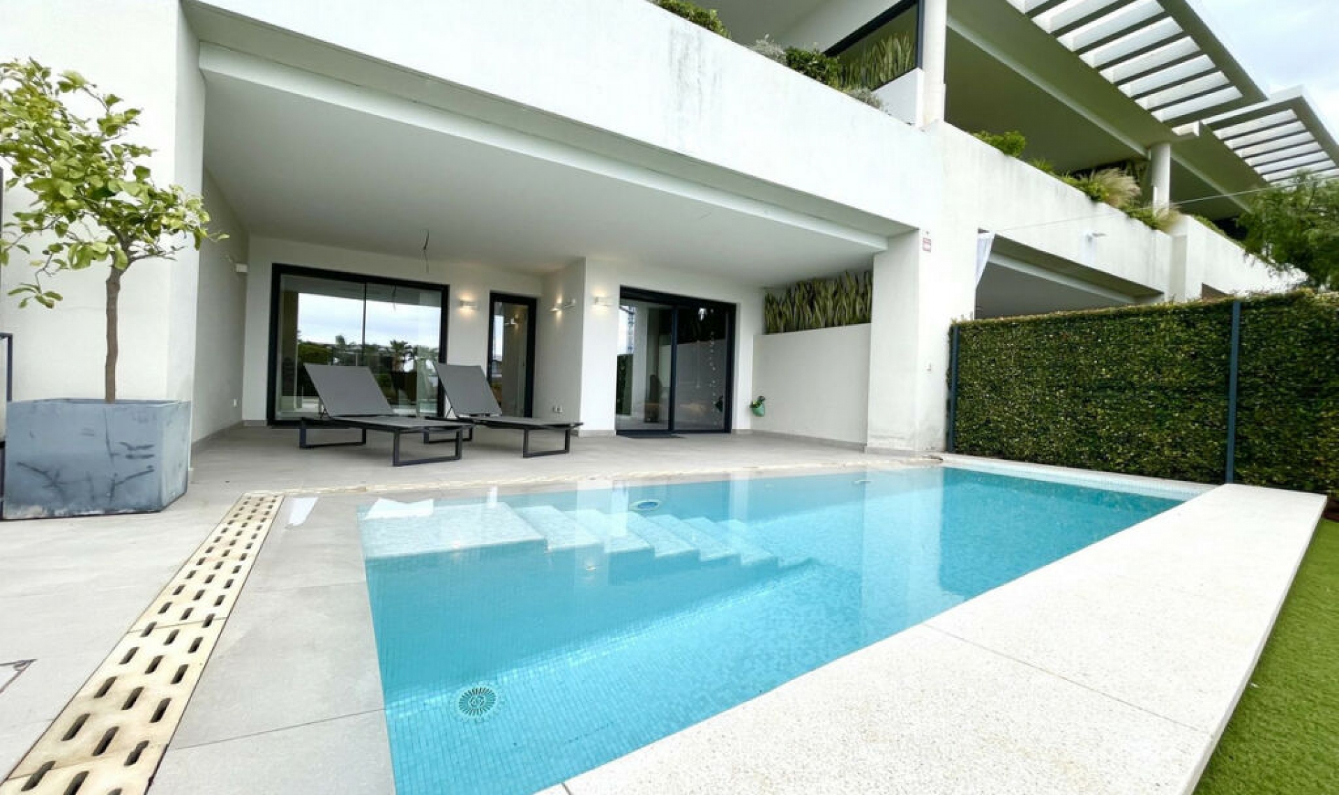 Resale - House -
Cabopino