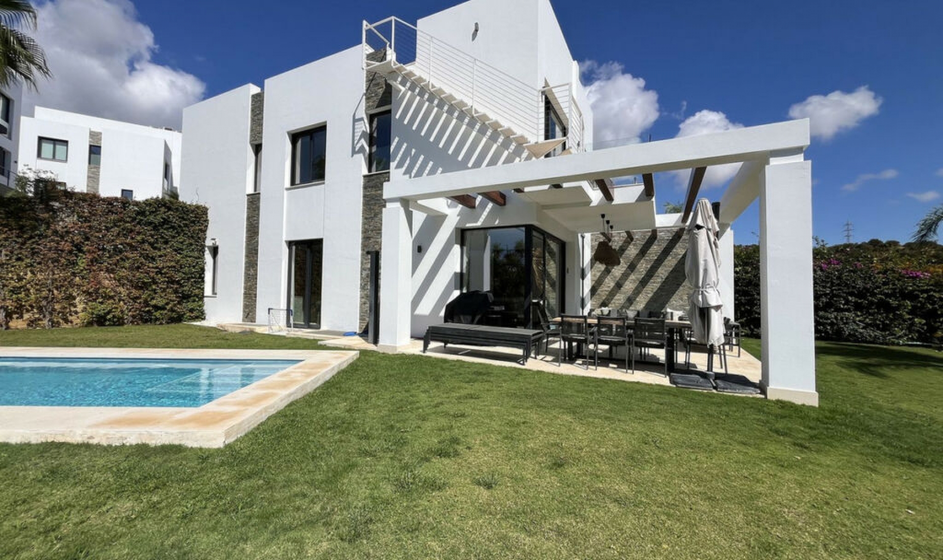 Resale - House -
Cabopino