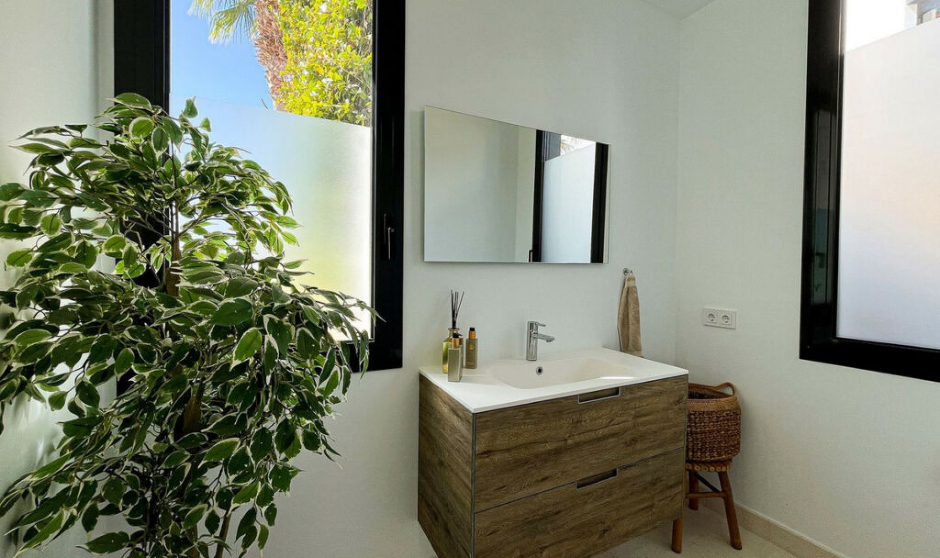 Resale - House -
Cabopino