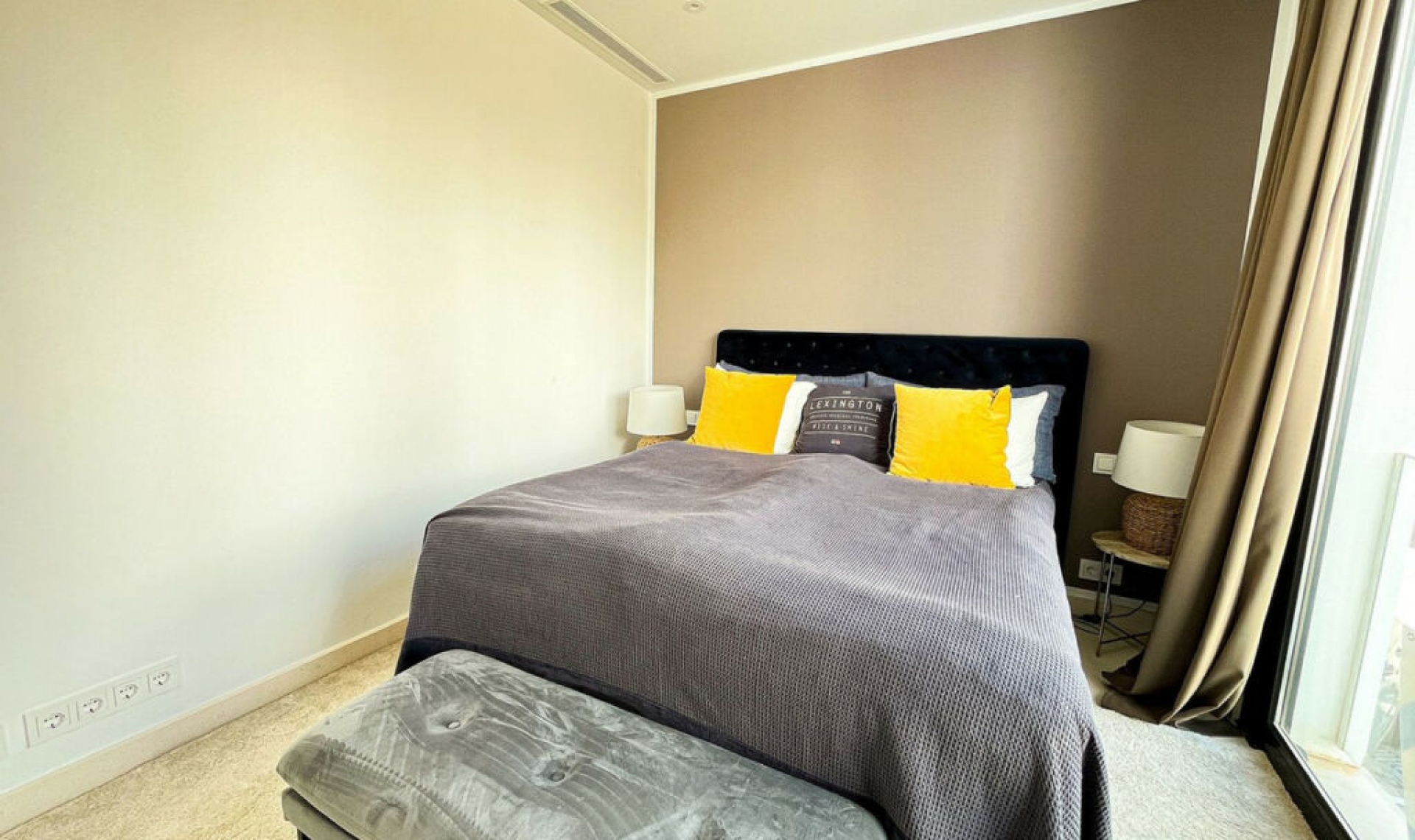 Resale - House -
Cabopino
