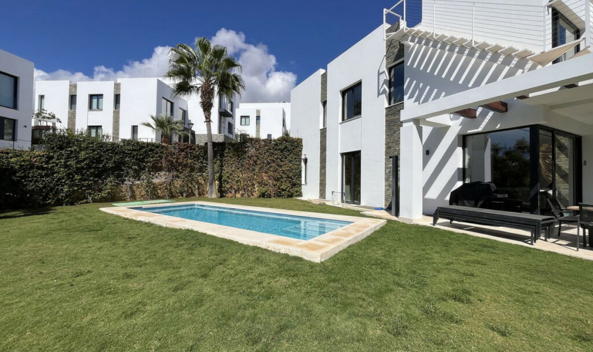 Resale - House -
Cabopino