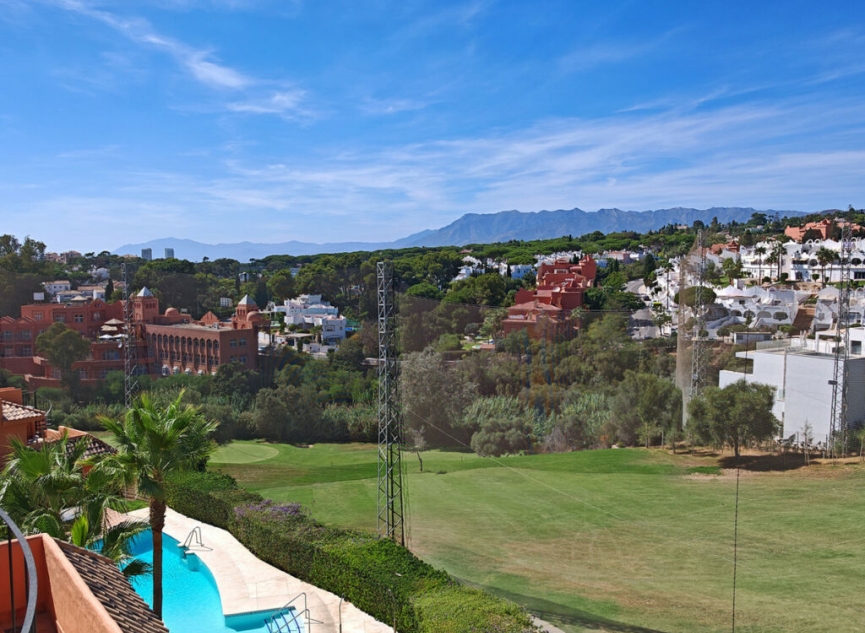 Resale - House -
Cabopino