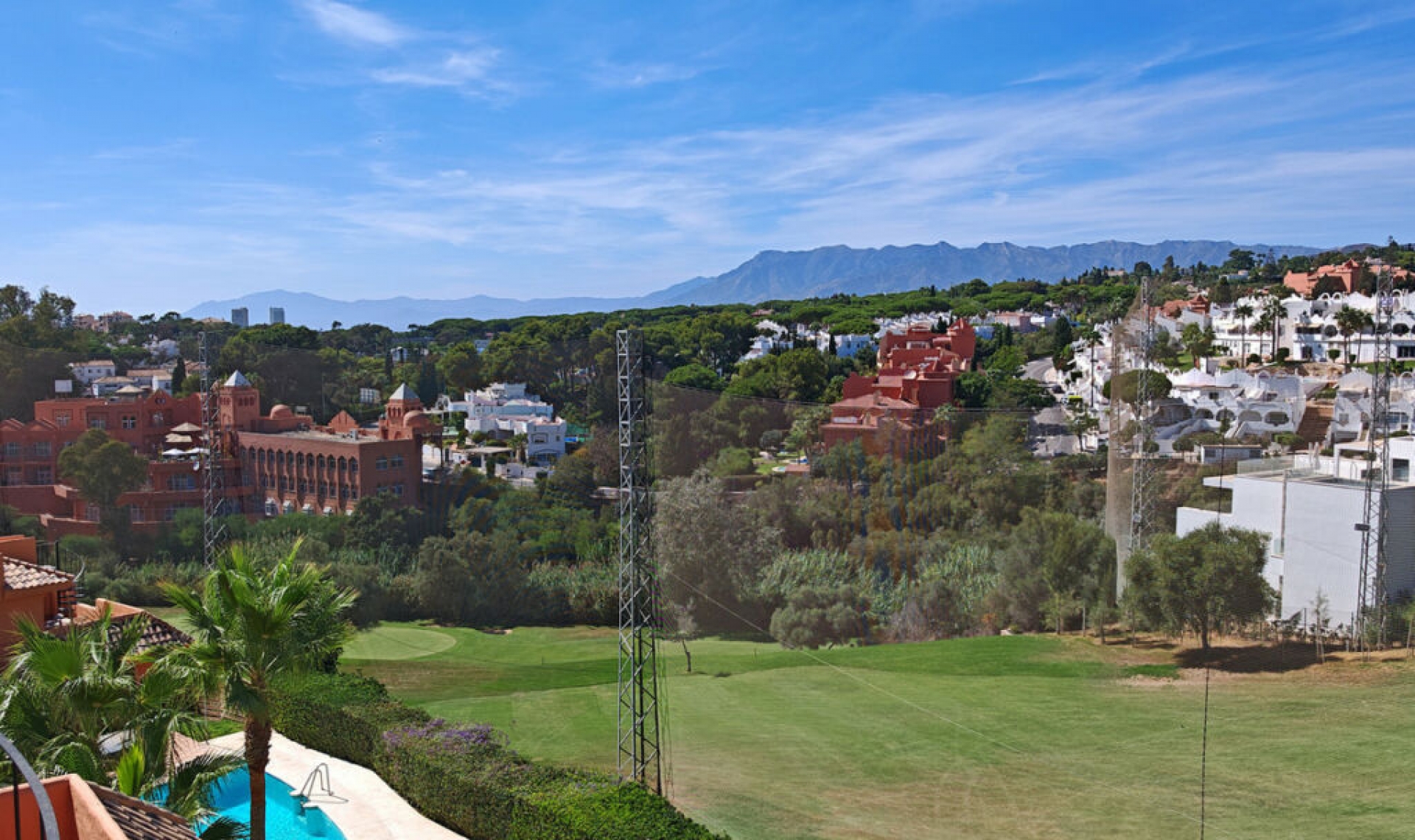 Resale - House -
Cabopino