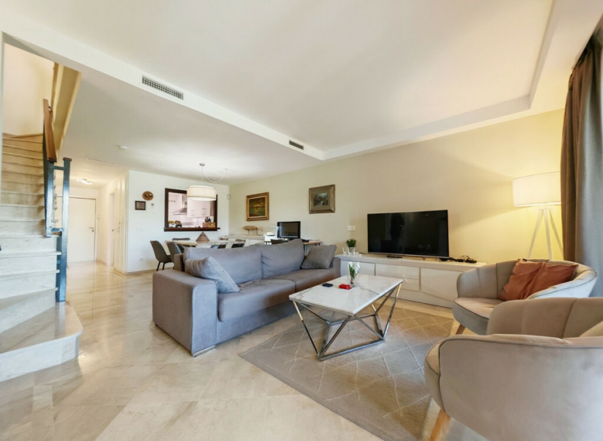 Resale - House -
Cabopino