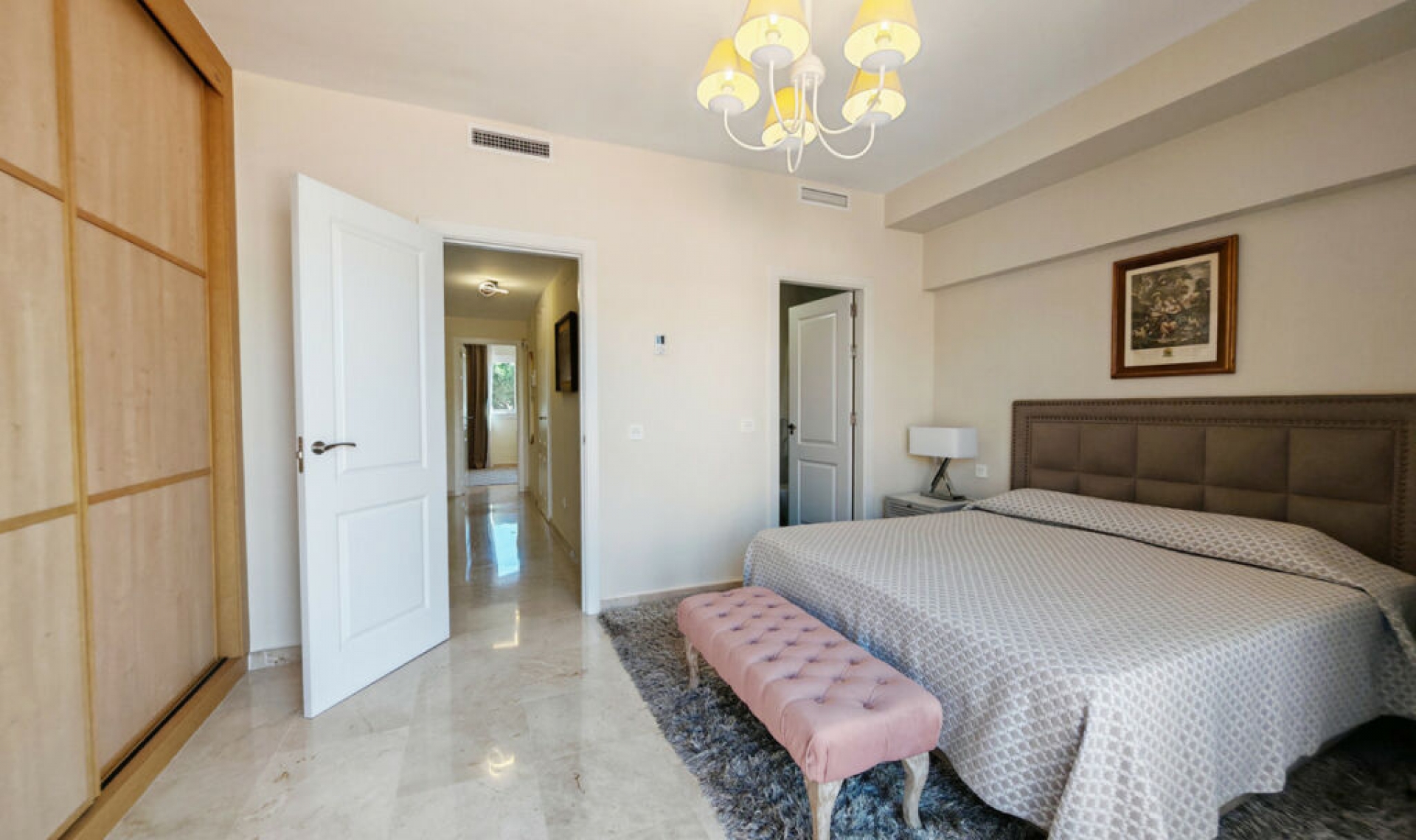 Resale - House -
Cabopino