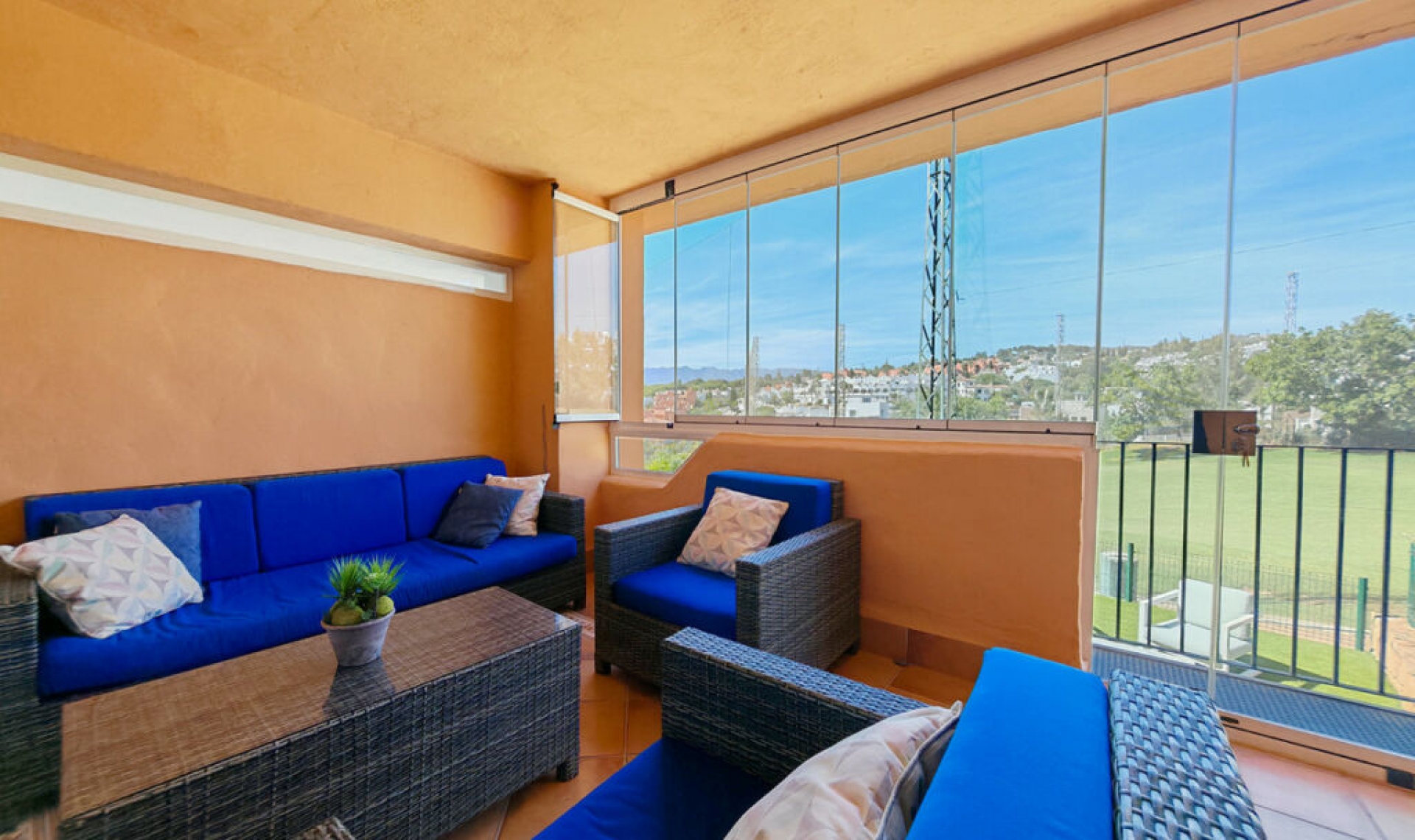 Resale - House -
Cabopino