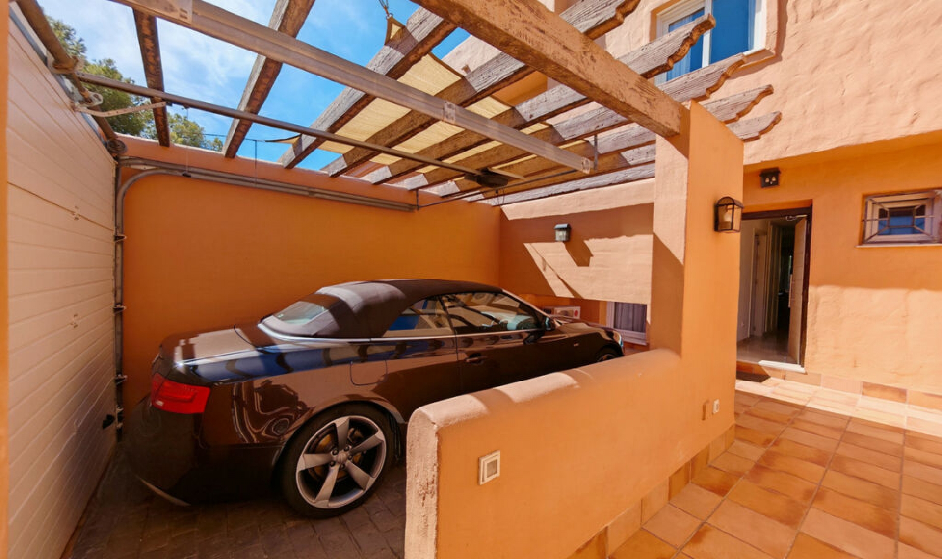 Resale - House -
Cabopino