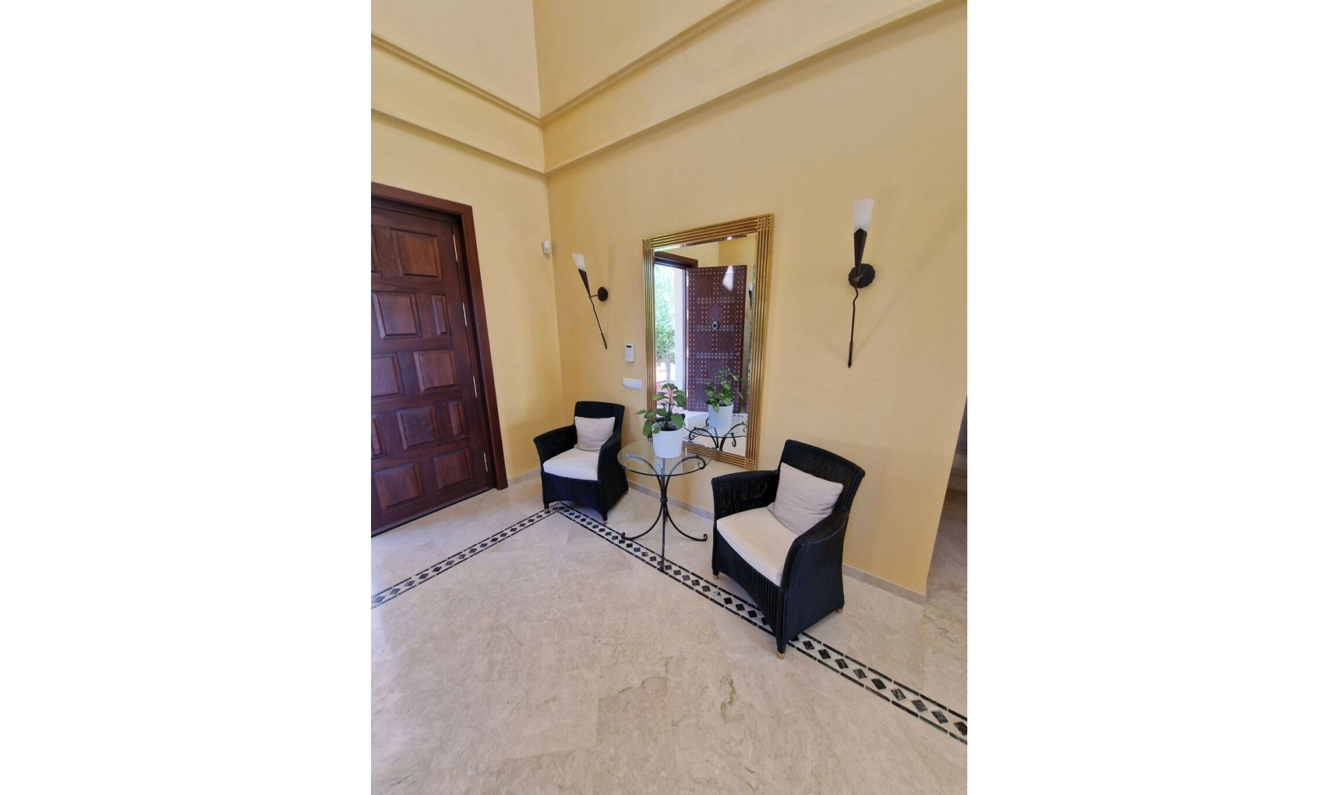 Resale - House -
Calahonda