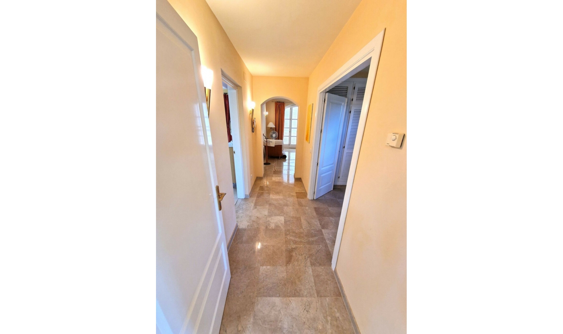 Resale - House -
Calahonda