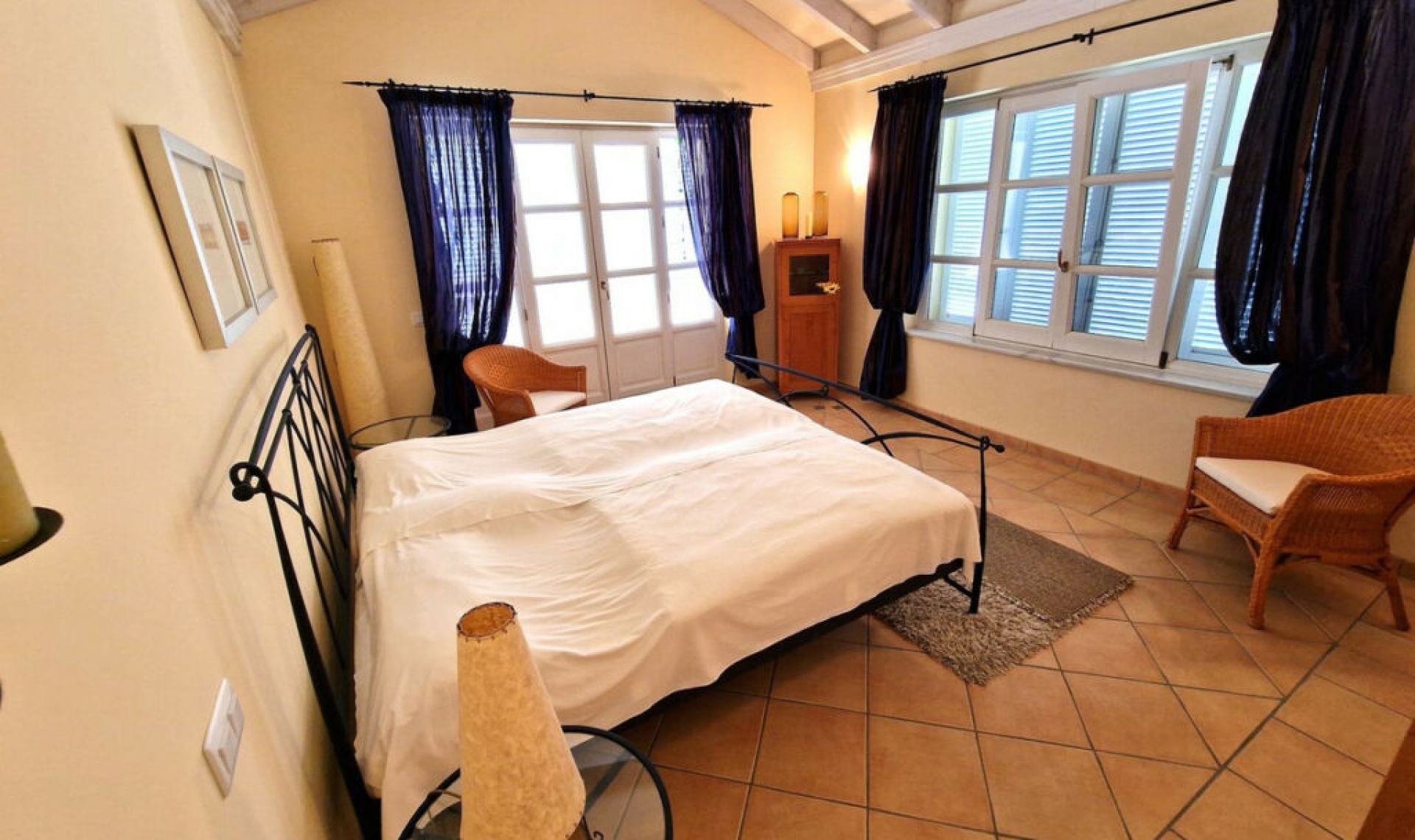 Resale - House -
Calahonda