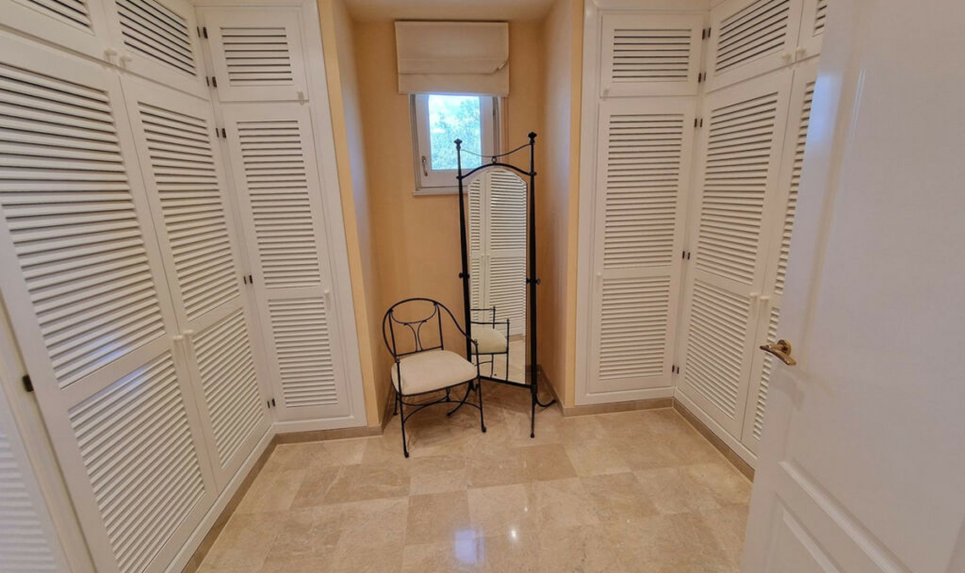 Resale - House -
Calahonda