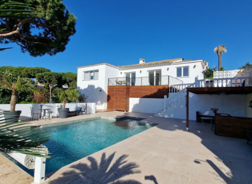 Resale - House -
Calahonda