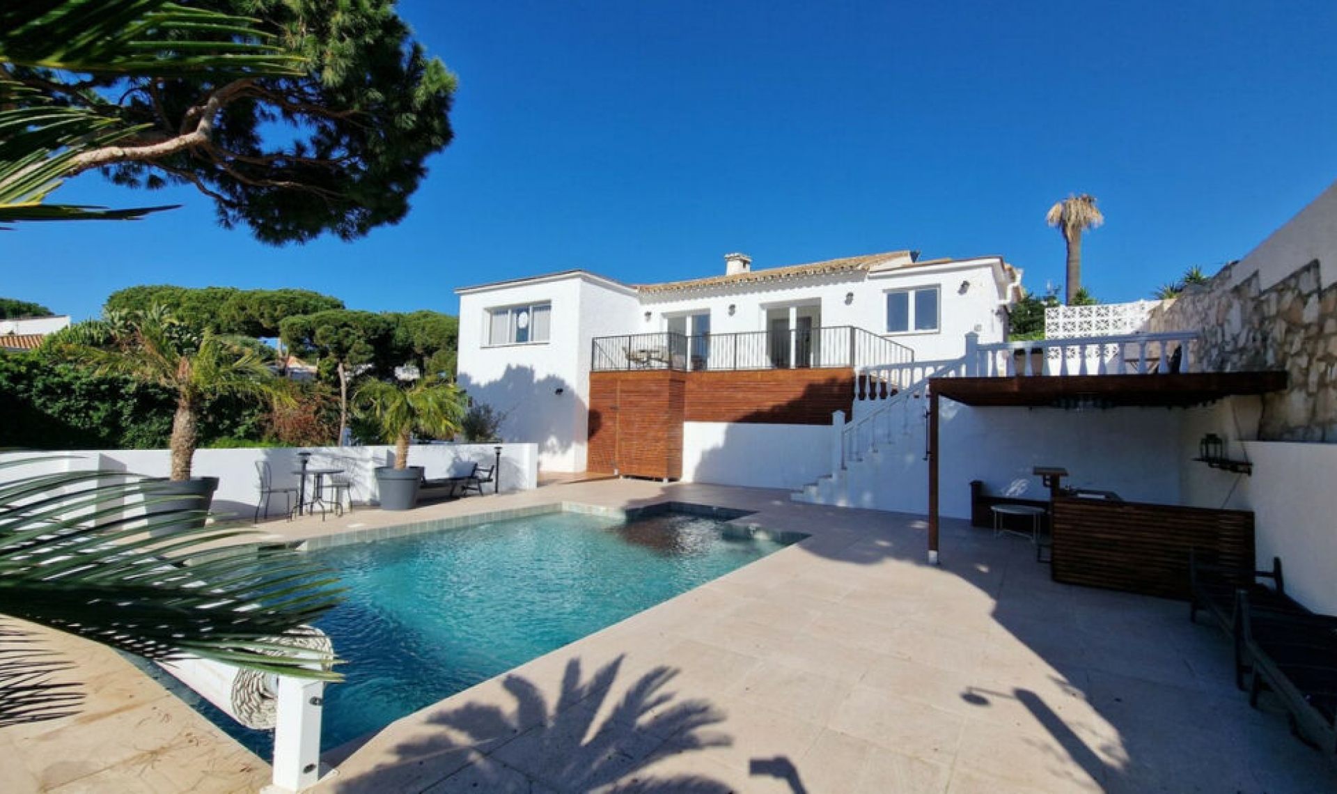 Resale - House -
Calahonda