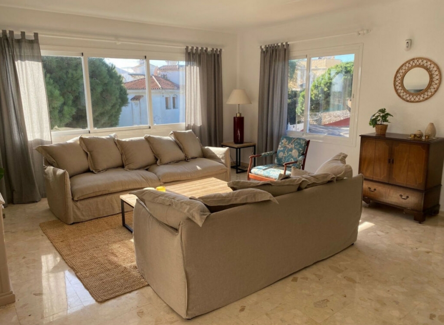 Resale - House -
Calahonda