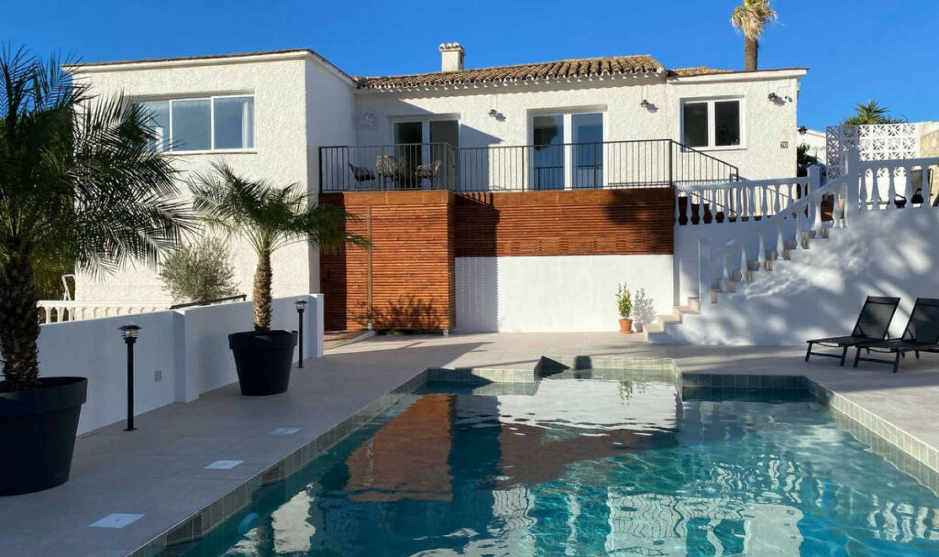 Resale - House -
Calahonda