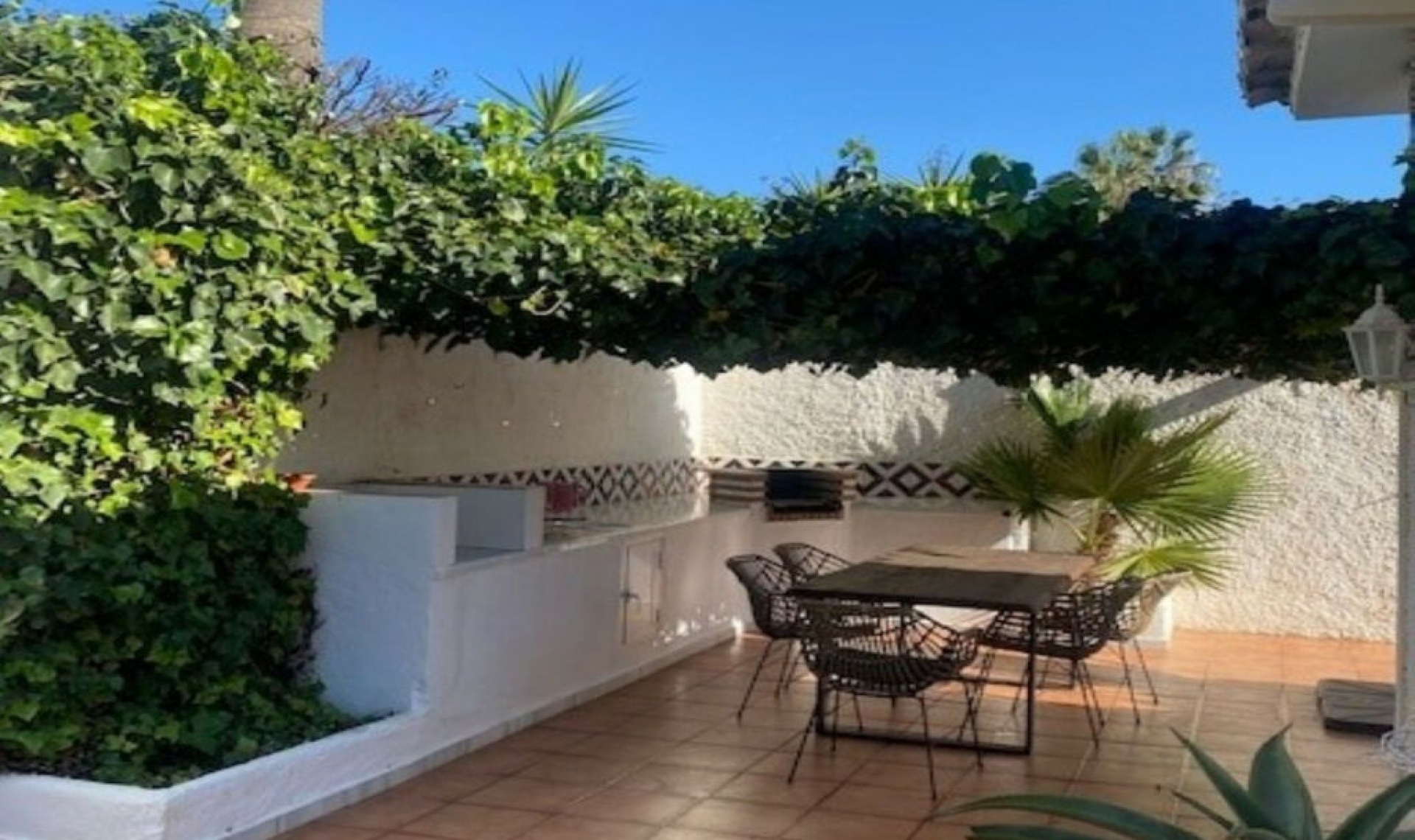 Resale - House -
Calahonda