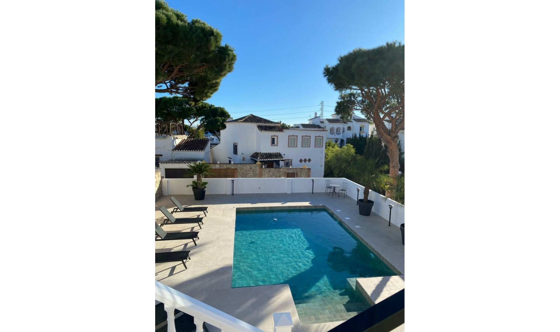 Resale - House -
Calahonda