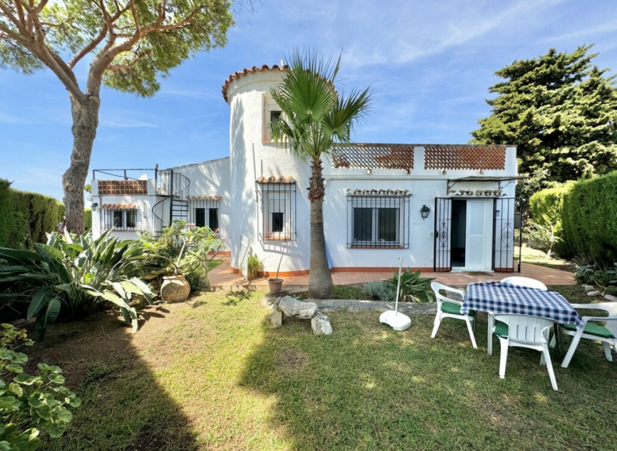 Resale - House -
Calahonda