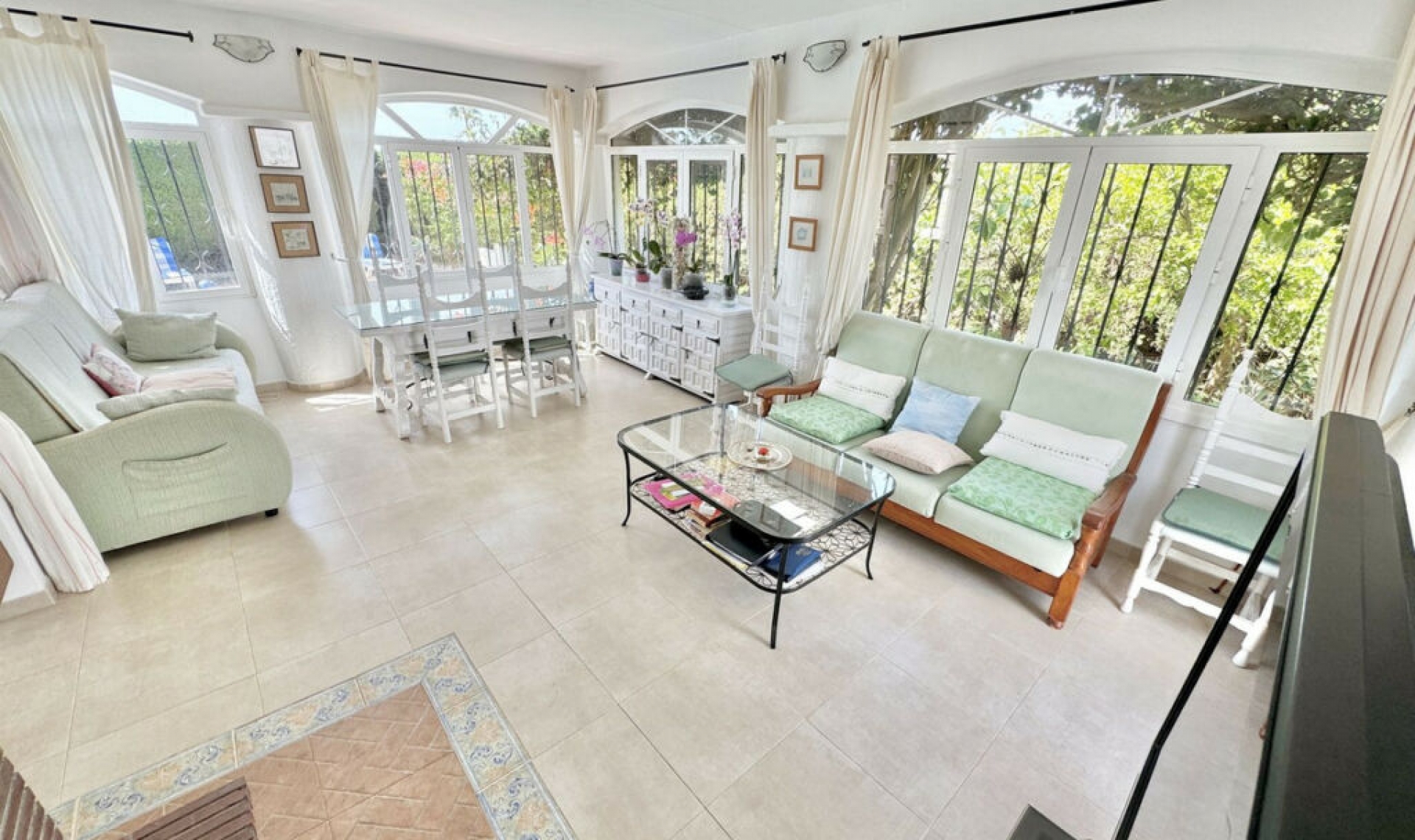 Resale - House -
Calahonda