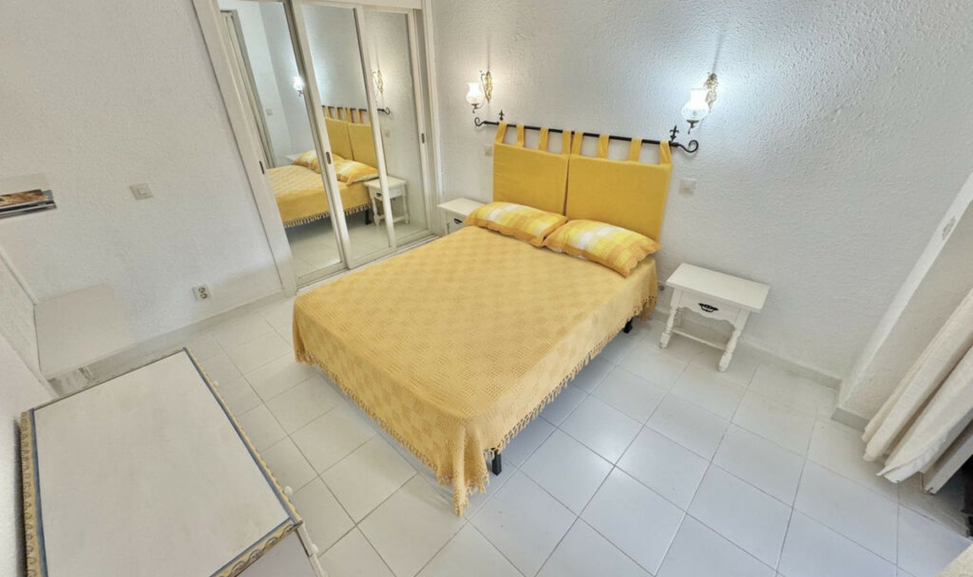 Resale - House -
Calahonda