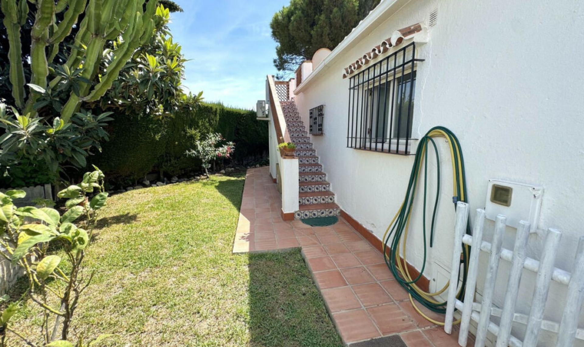 Resale - House -
Calahonda