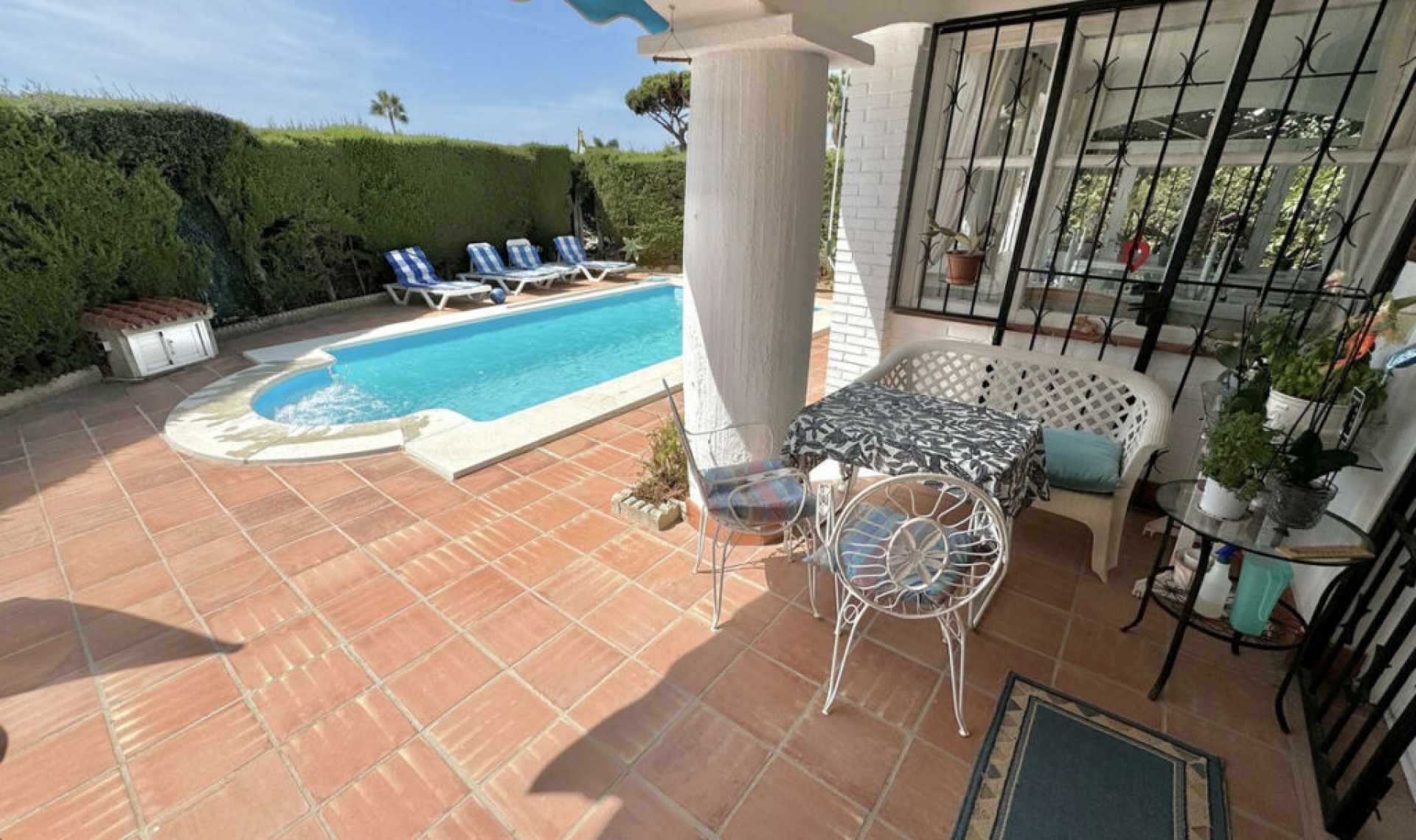 Resale - House -
Calahonda