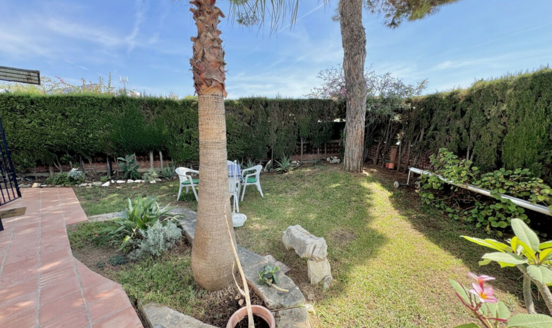 Resale - House -
Calahonda